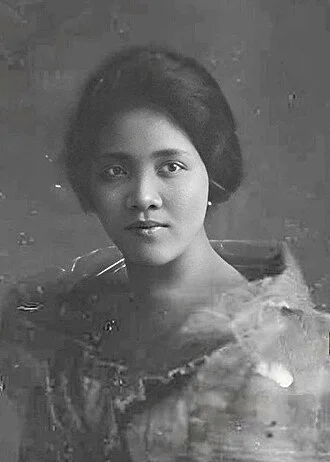 Josefa Llanes Escoda height profile photo