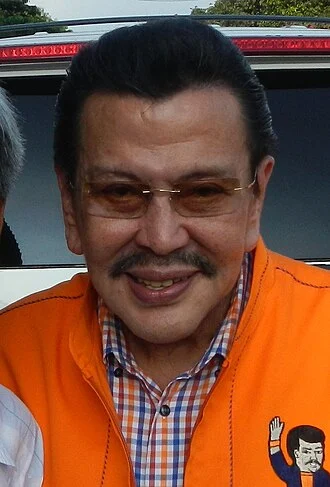Joseph Estrada height profile photo