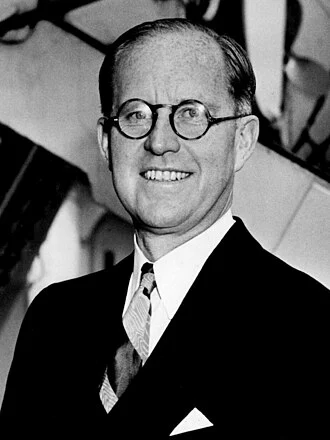Joseph P. Kennedy Sr. height profile photo