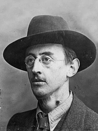 Joseph Plunkett height profile photo
