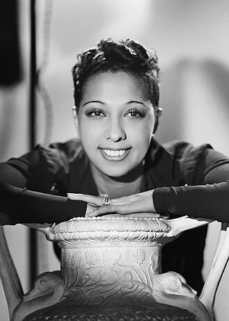 Josephine Baker height profile photo