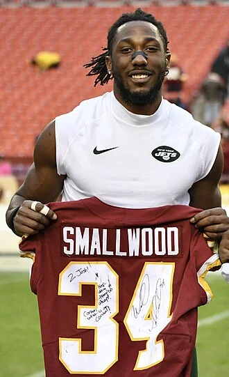 Josh Adams (American football) height profile photo
