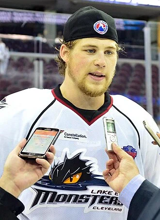 Josh Anderson (ice hockey) height profile photo