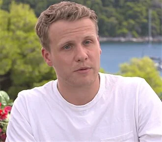 Josh Dylan height profile photo