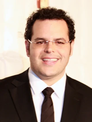 Josh Gad height profile photo