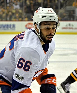 Josh Ho-Sang height profile photo