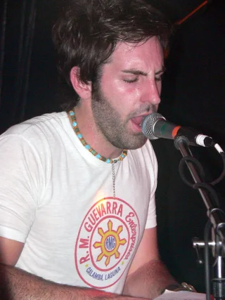 Josh Kelley height profile photo