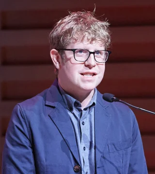 Josh Widdicombe height profile photo