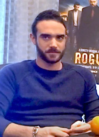 Joshua Sasse height profile photo