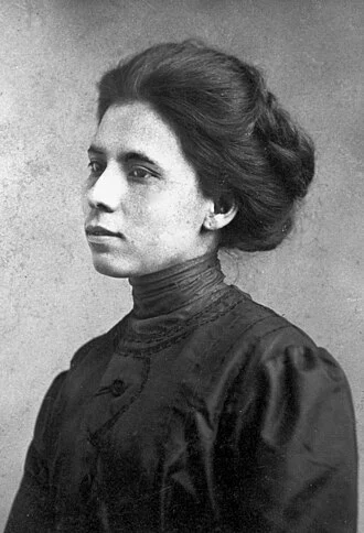 Jovita Idar height profile photo
