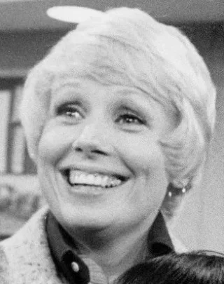 Joyce Bulifant height profile photo