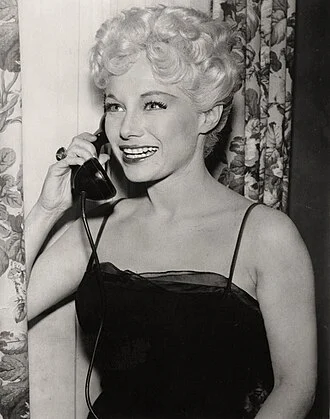 Joyce Jameson height profile photo