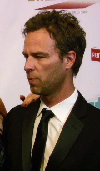 JR Bourne height profile photo