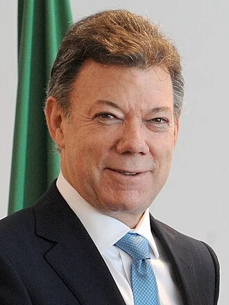 Juan Manuel Santos height profile photo