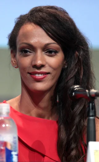 Judi Shekoni height profile photo