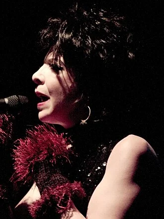 Julee Cruise height profile photo
