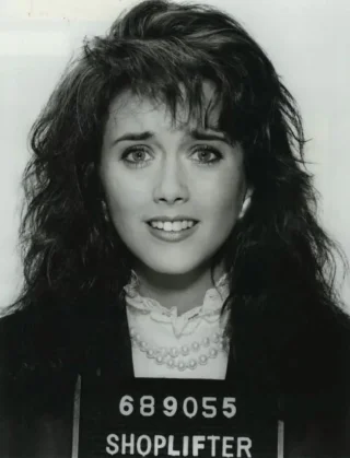 Julia Campbell height profile photo