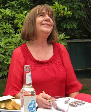 Julia Donaldson height profile photo