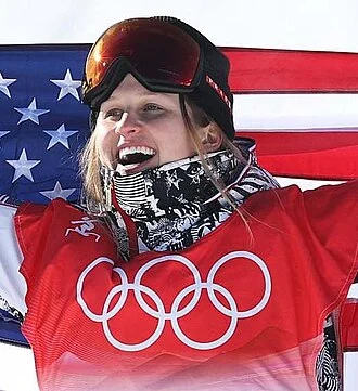 Julia Marino (snowboarder) height profile photo