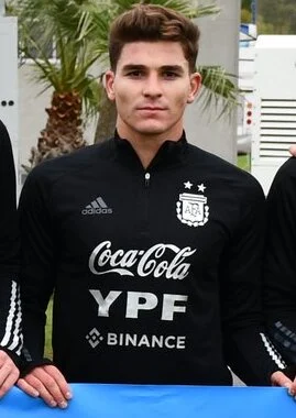 Julián Alvarez height profile photo