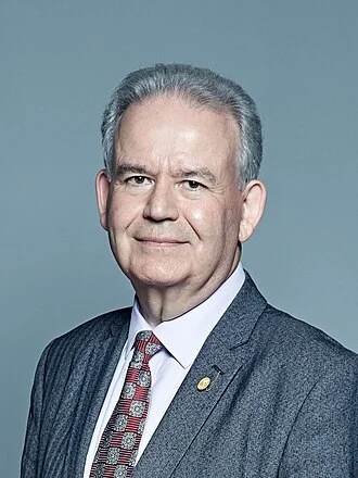 Julian Lewis height profile photo