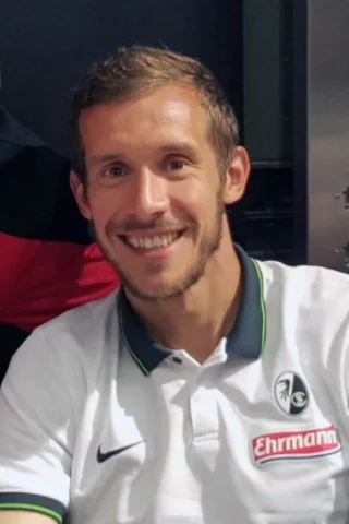 Julian Schuster height profile photo