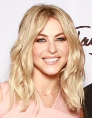 Julianne Hough height profile photo