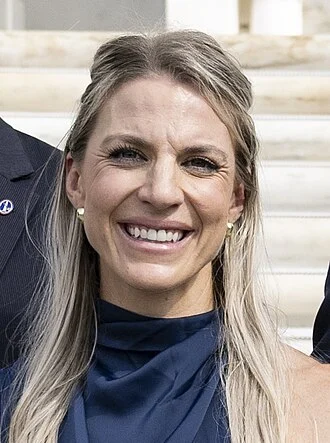 Julie Ertz height profile photo