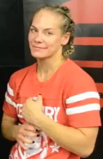 Julie Kedzie height profile photo