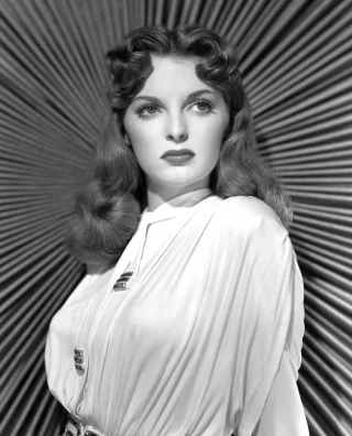 Julie London height profile photo