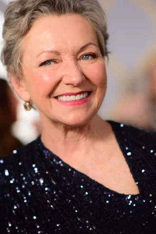 Julie White height profile photo