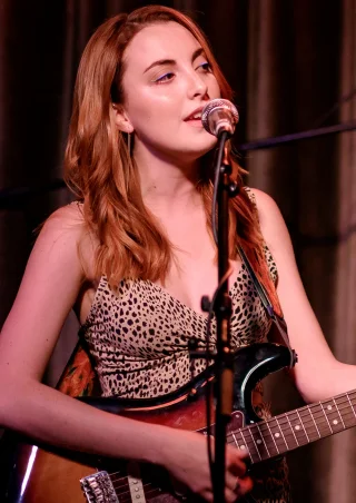 Juliette Goglia height profile photo