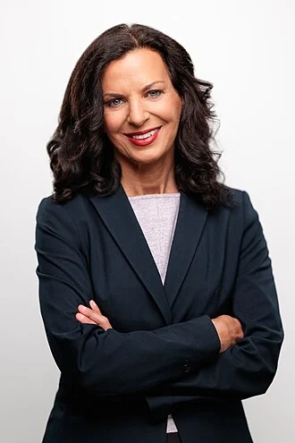 Juliette Kayyem height profile photo