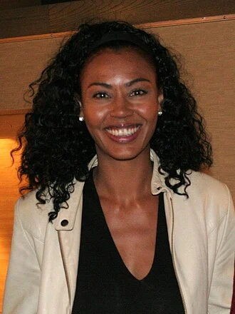 Juliette Powell height profile photo