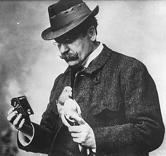 Julius Neubronner height profile photo