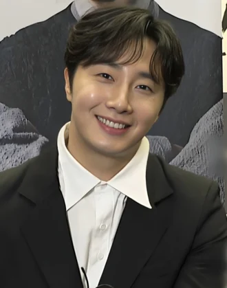 Jung Il-woo height profile photo