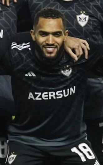 Juninho (footballer, born 1996) height profile photo