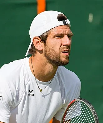 Jürgen Melzer height profile photo