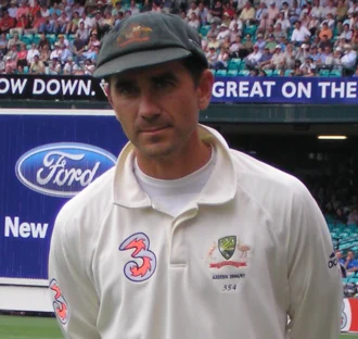 Justin Langer height profile photo