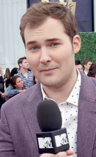 Justin Prentice height profile photo
