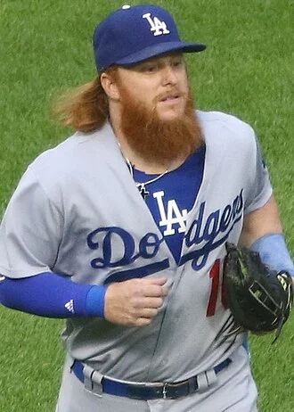 Justin Turner height profile photo
