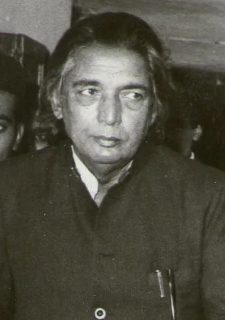 Kaifi Azmi height profile photo