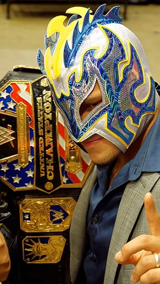 Kalisto (wrestler) height profile photo