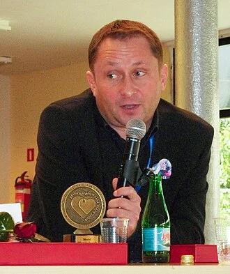 Kamil Durczok height profile photo