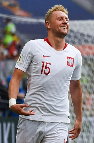 Kamil Glik height profile photo