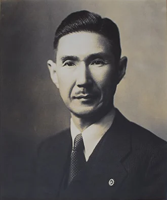 Kan Abe height profile photo
