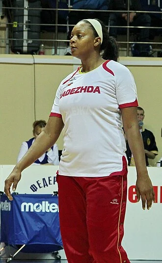 Kara Braxton height profile photo