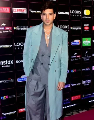 Karan Kundrra height profile photo