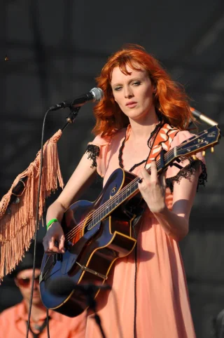 Karen Elson height profile photo