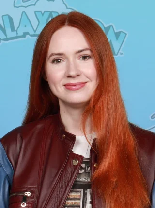 Karen Gillan height profile photo
